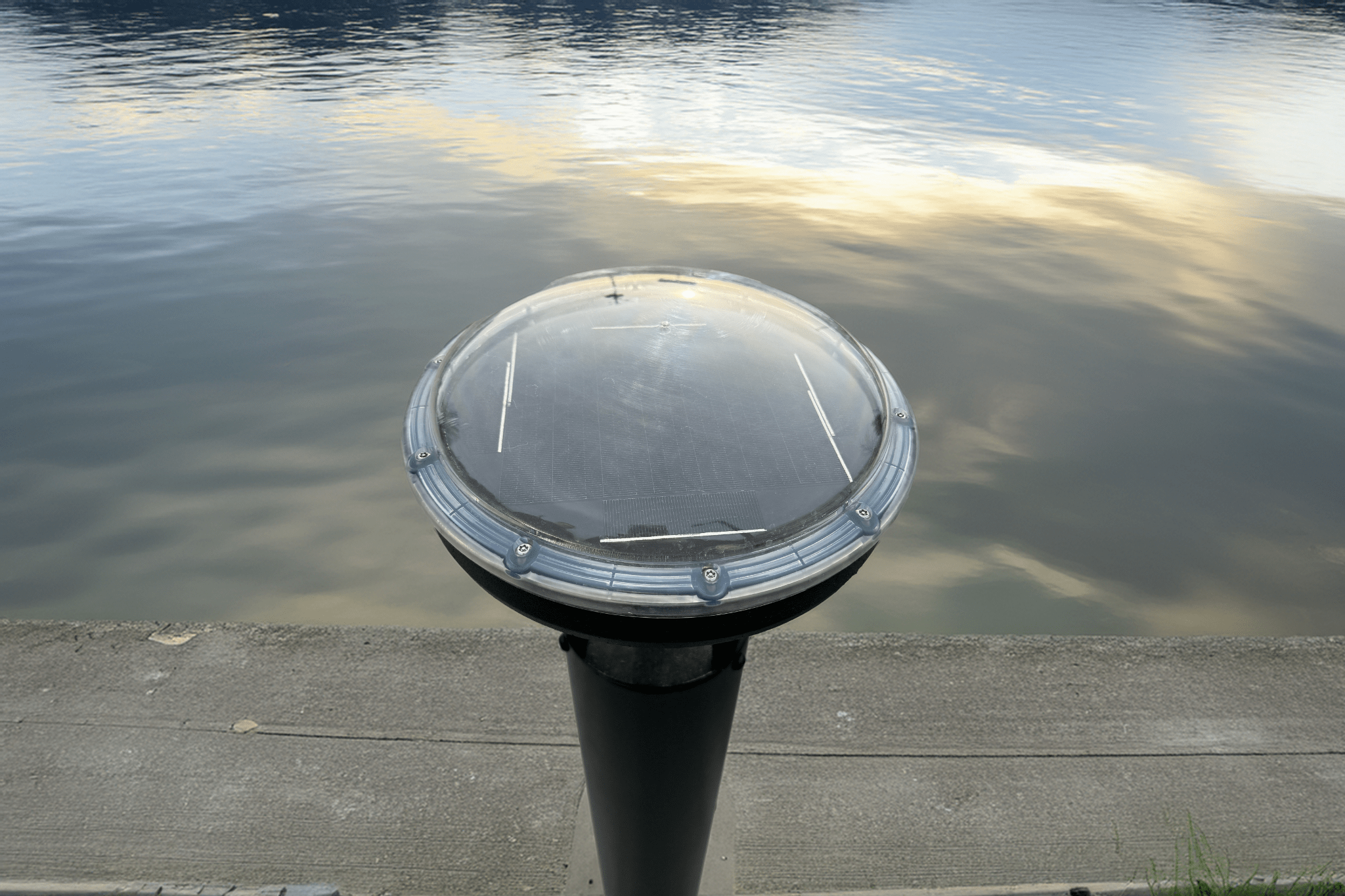 Solar Bollard IK10 LIGHT SunVoyage